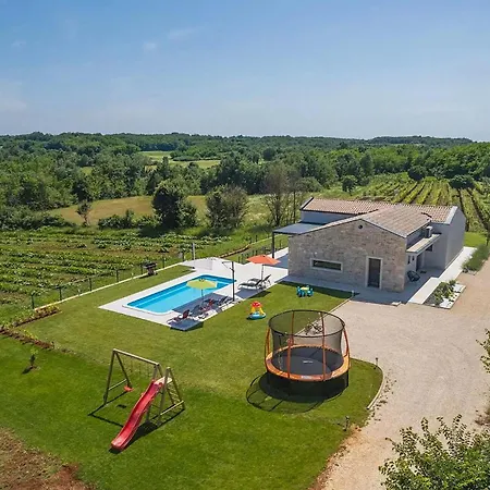 Prázdninový dům Levak *