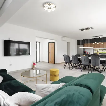 Levak Holiday home Skropeti