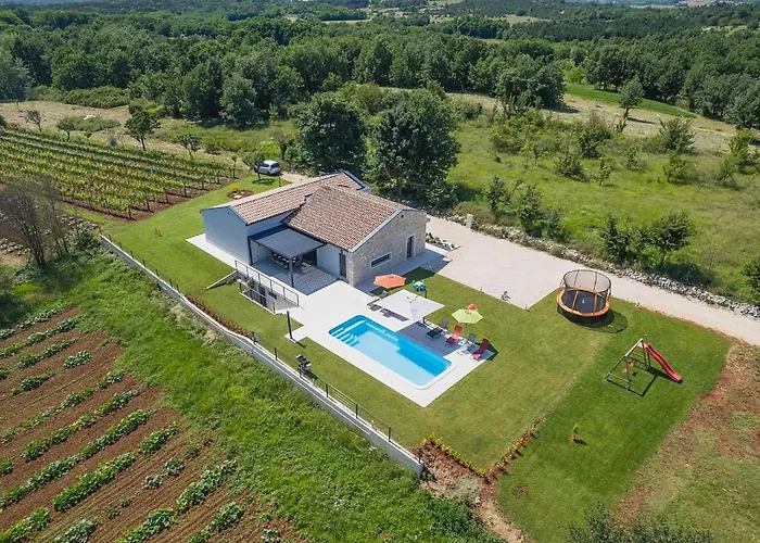 Levak 펜션 Skropeti